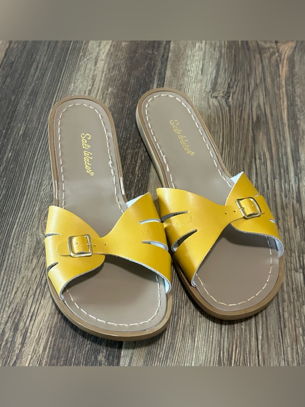 Salt Water mustard yellow gold summer slides women’s 9 (US 11) sandals buckle